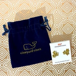 Vineyard Vines Gold Flower Bouquet Stud Earrings